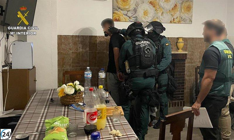 Hombre secuestrado durante 11 días es liberado después de ser atado y golpeado.