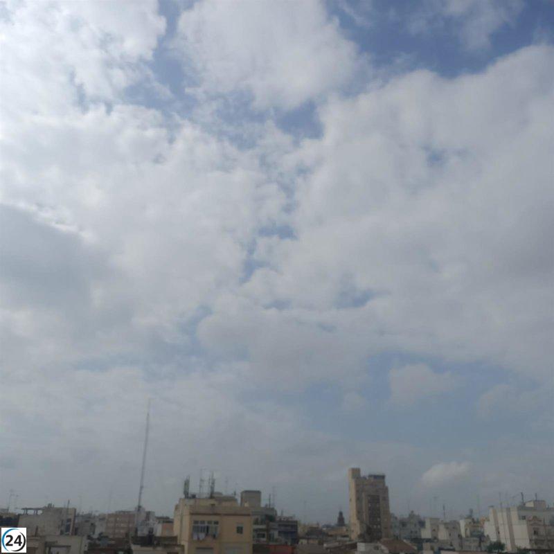 El Ayuntamiento de València toma medidas ante la contaminación atmosférica provocada por el aire sahariano.