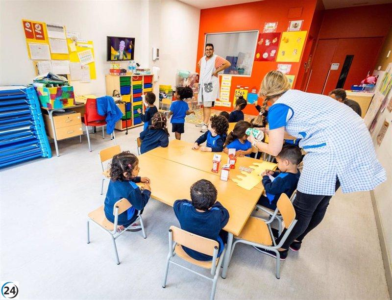 Inmigrantes desempleados buscan inscribir a sus hijos en escuelas infantiles de Casa Caridad