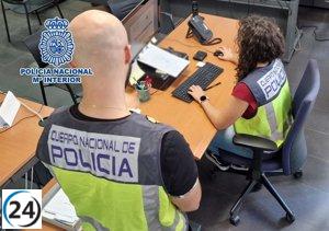 Detenidos 14 implicados, incluyendo 2 funcionarios, por falsificación de documentos para permisos de residencia