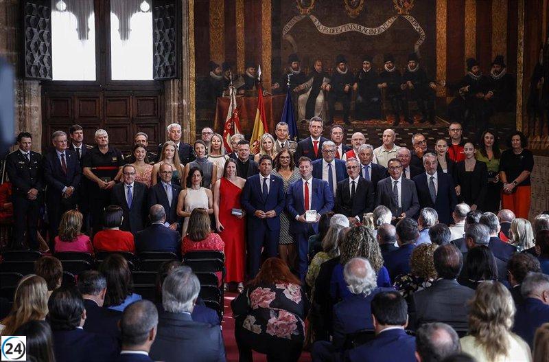 Los premiados del 9 d'Octubre prometen mantener el liderazgo de la Comunitat