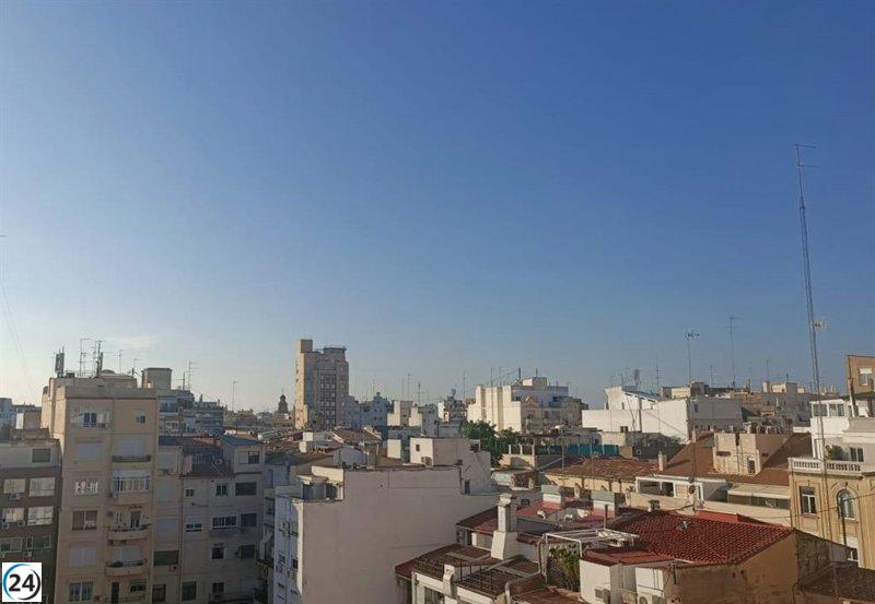 Este jueves, la Comunitat disfrutará de un cielo despejado y las temperaturas se mantendrán estables, aunque habrá un leve aumento en algunas áreas.