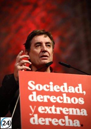 Más de 60 intelectuales denuncian 