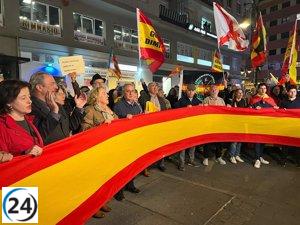 Manifestación de Vox en València contra la amnistía frente a la sede de PSPV: 