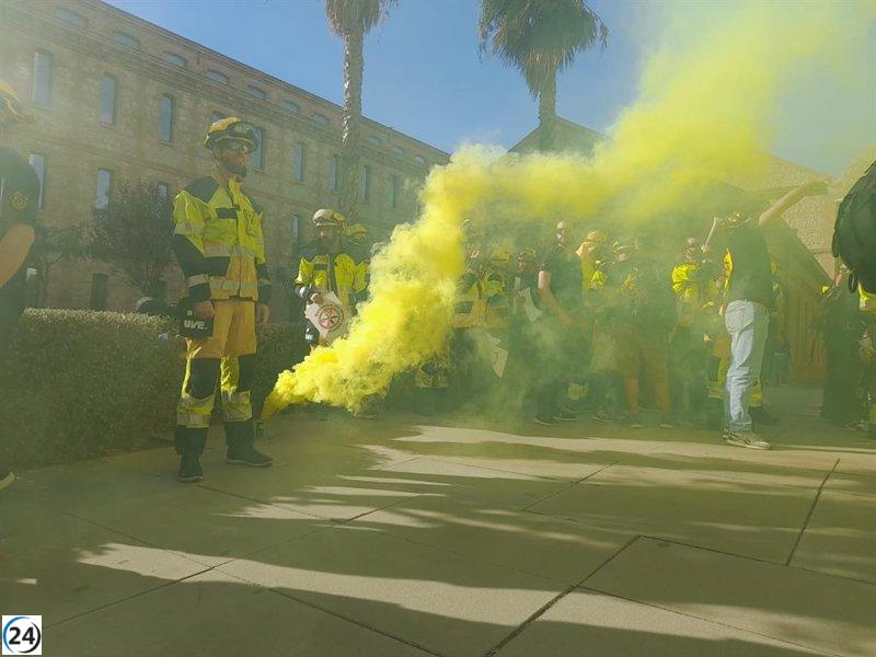Bomberos forestales reclaman estabilidad y presupuesto en València