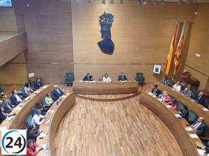 El Ayuntamiento de València, con el apoyo de PP y Vox, rechaza el acuerdo de investidura de Sánchez y la amnistía.