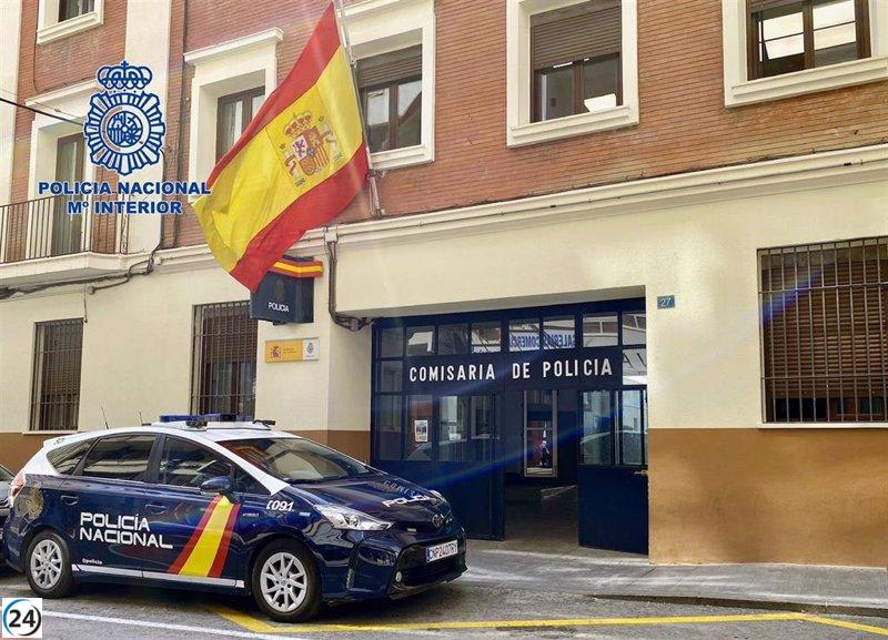 Auxiliar doméstica arrestada por robo de 8.500 euros de la caja fuerte del octogenario al que cuidaba
