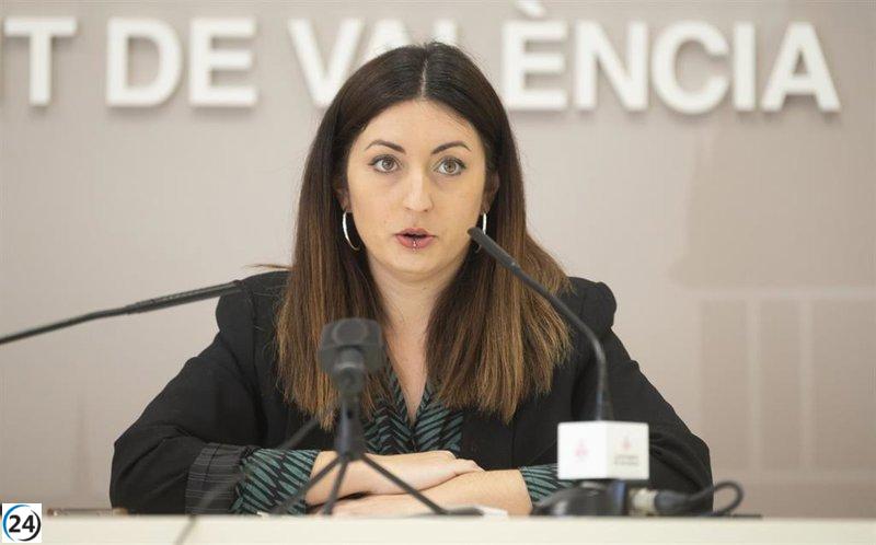 Compromís acusa a Catalá de mentir sobre la oferta de autobuses de la EMT a Educación en el comienzo del curso.